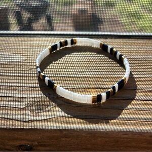 White, Black & Gold Beaded Stretch Bracelet